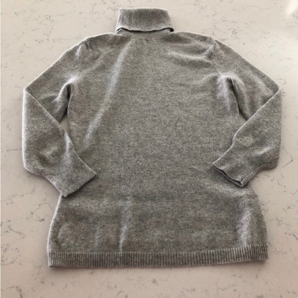 Women’s sweater 100% Cashmere Light Gray Turtleneck Sweater
